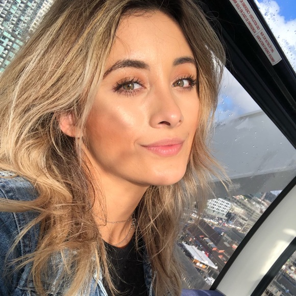 Meet your Posher, Karen - Picture 1 of 1